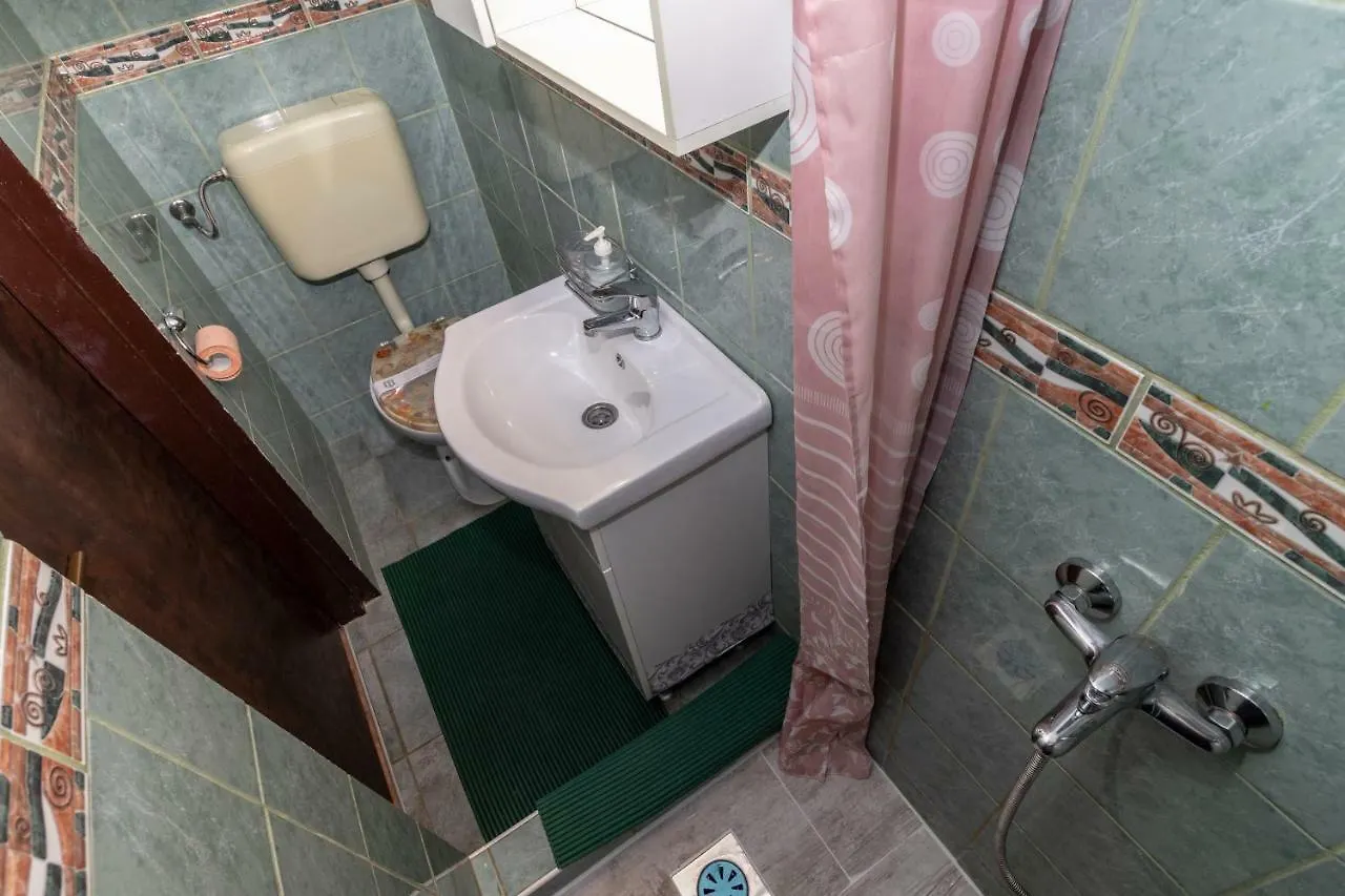 Mirta Apartment Stara Baska Croatia