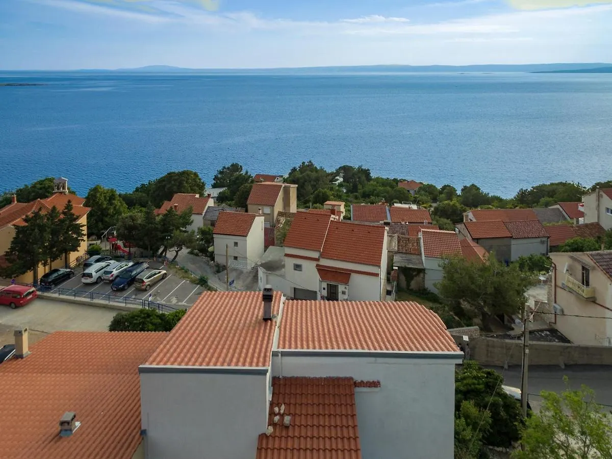 Mirta Apartment Stara Baska Croatia